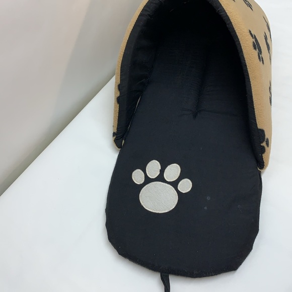 Plush Cat/Dog Cave Pet Bed slipper shoe shaped paw print - Picture 4 of 7